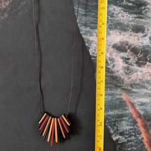 Wood fanned necklace